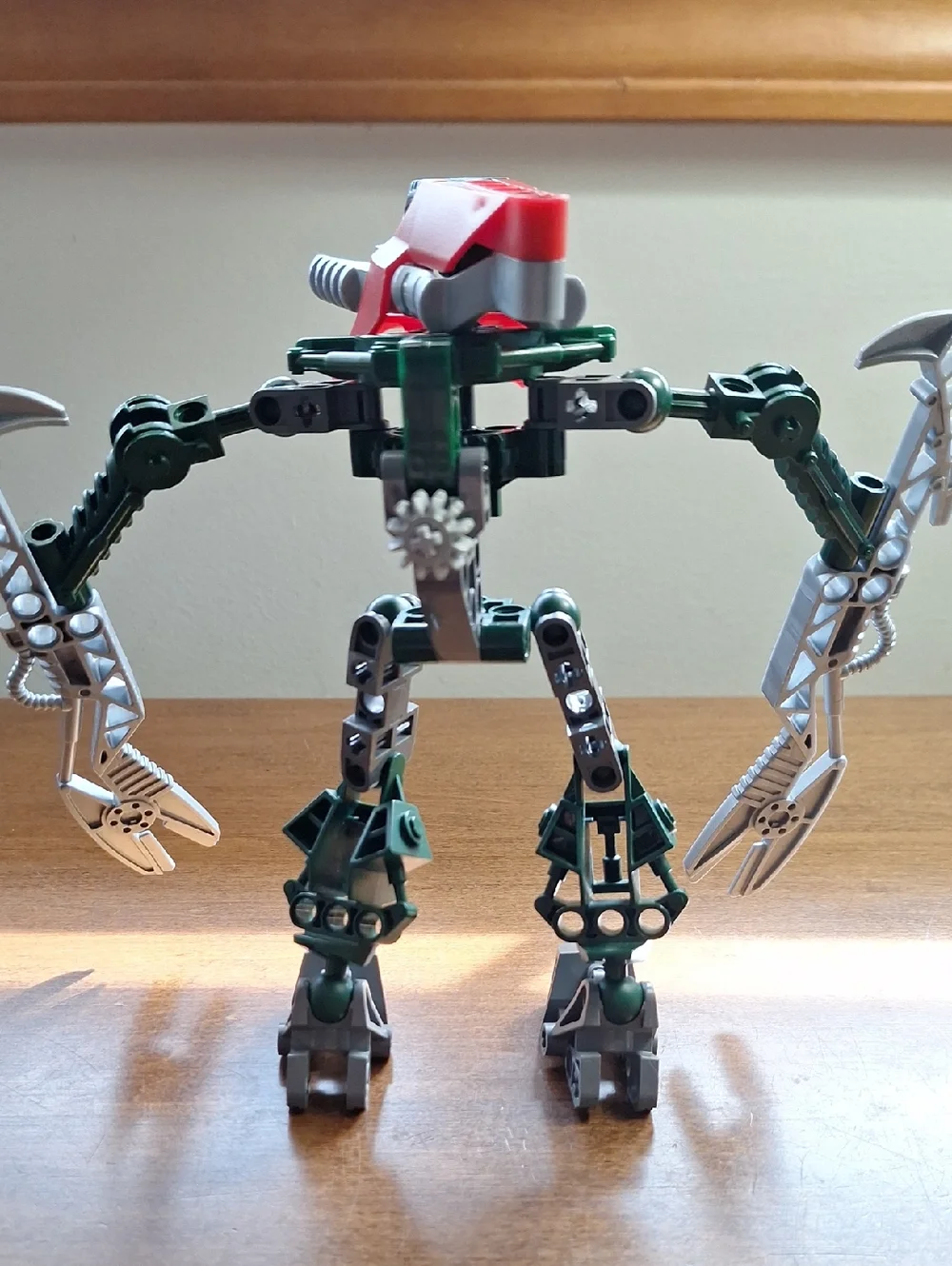 LEGO-bionicles Vahki Varsaki Green and Silver Policeman Le Metru #8616, 2004 Rel - Picture 4 of 5